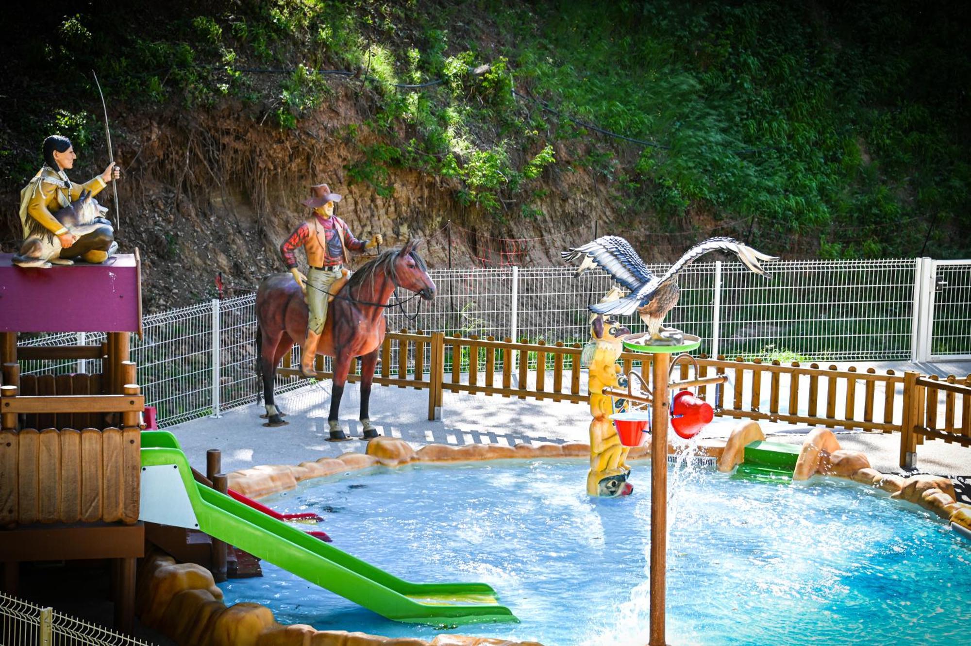 רוסטרל Camping Le Colorado מראה חיצוני תמונה